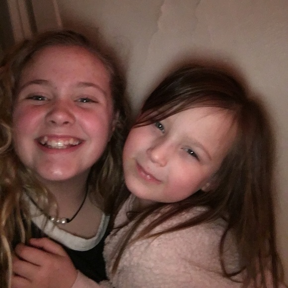 Meet your Posher, Jenny- *posh ambassador * - Picture 6 of 12